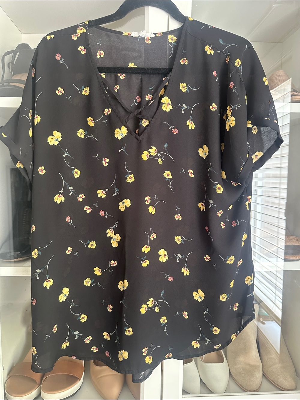 Maurice’s XL Black Floral V-Neck cross cross detail blouse